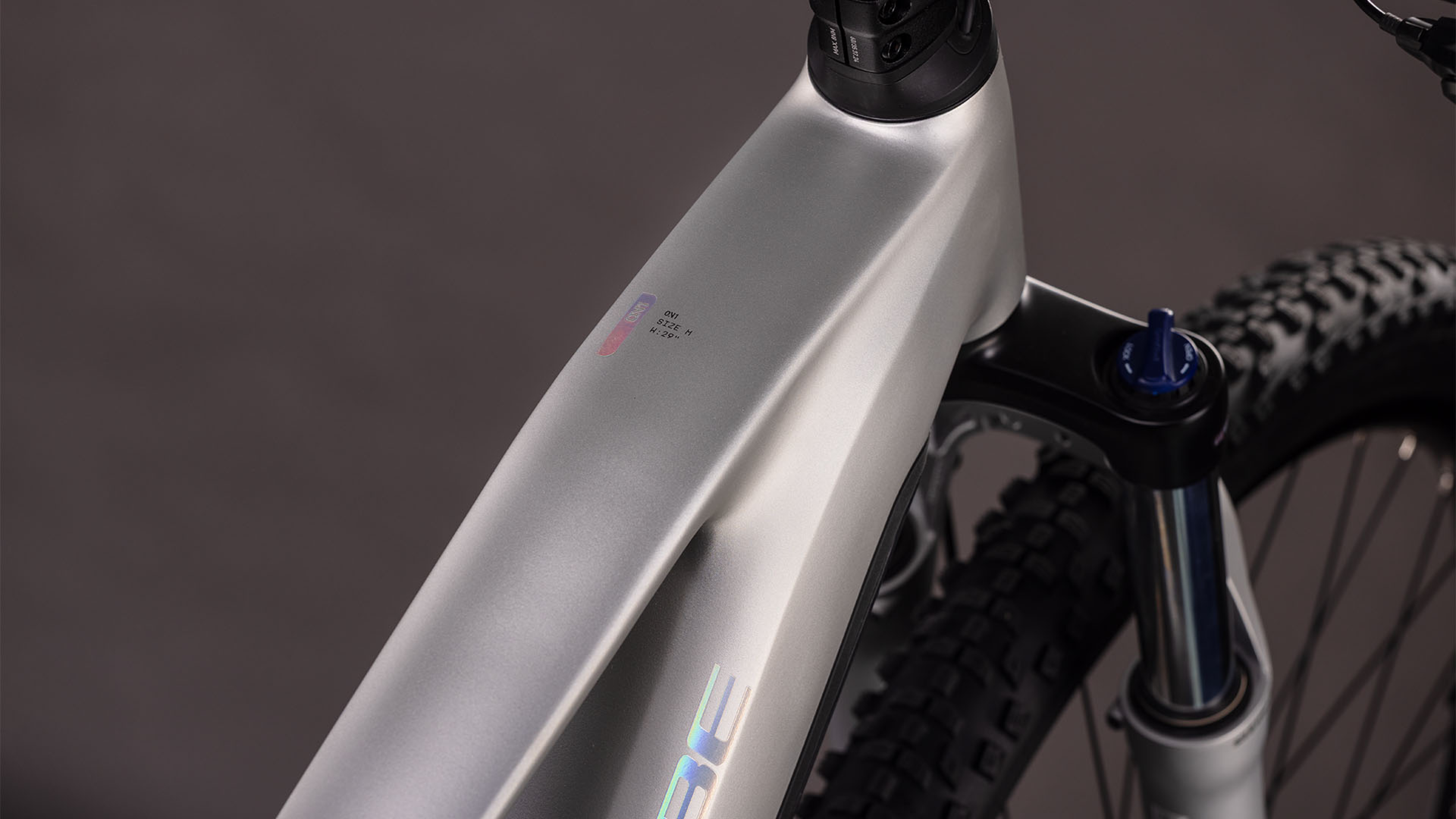 Cube Reaction Hybrid ONE 600 sleekgrey´n´prism (2026)