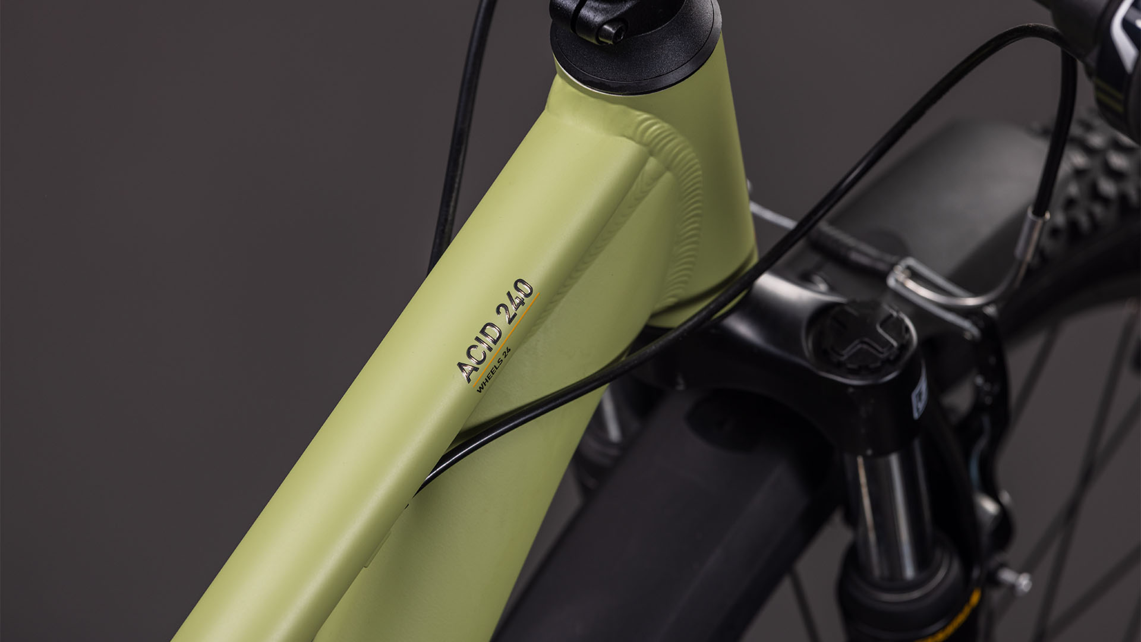 Cube Acid 240 FE  lightolive´n´orange (2026)