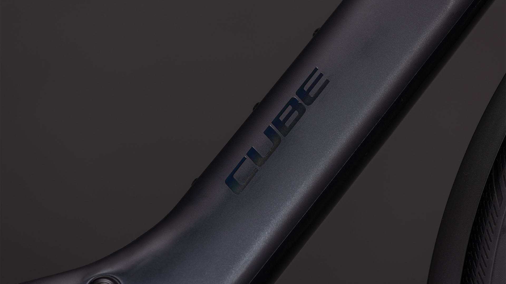 Cube Editor Hybrid Pro 400X FE charbon´n´prism (2026)