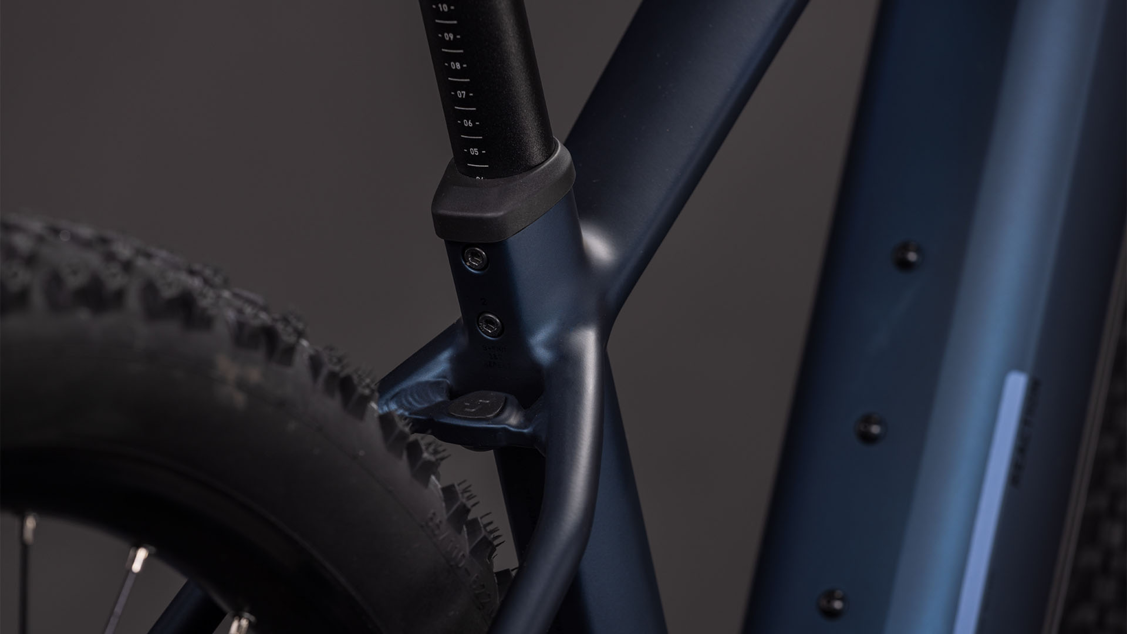 Cube Reaction Hybrid Performance 600 indigoblue´n´reflex (2026)