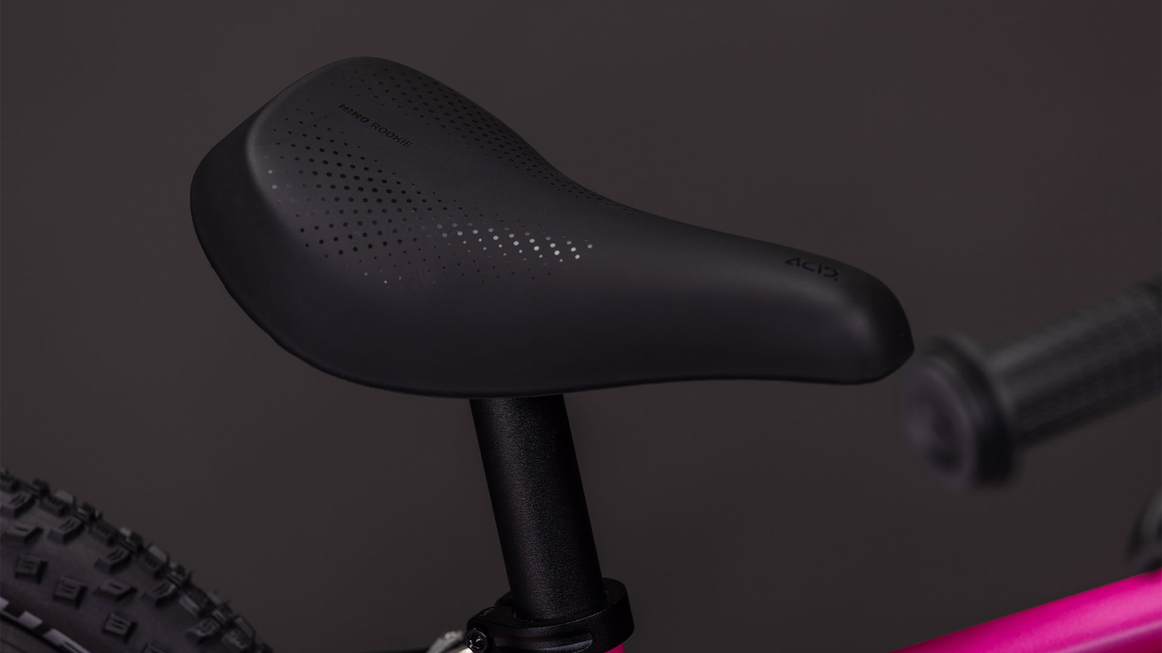 Cube Numove 140 fuchsia´n´prune (2026)