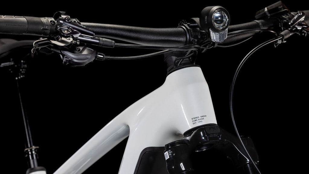 Cube Stereo Hybrid ONE44 EXC 800 Allroad blanc métallisé´n´black (2025)