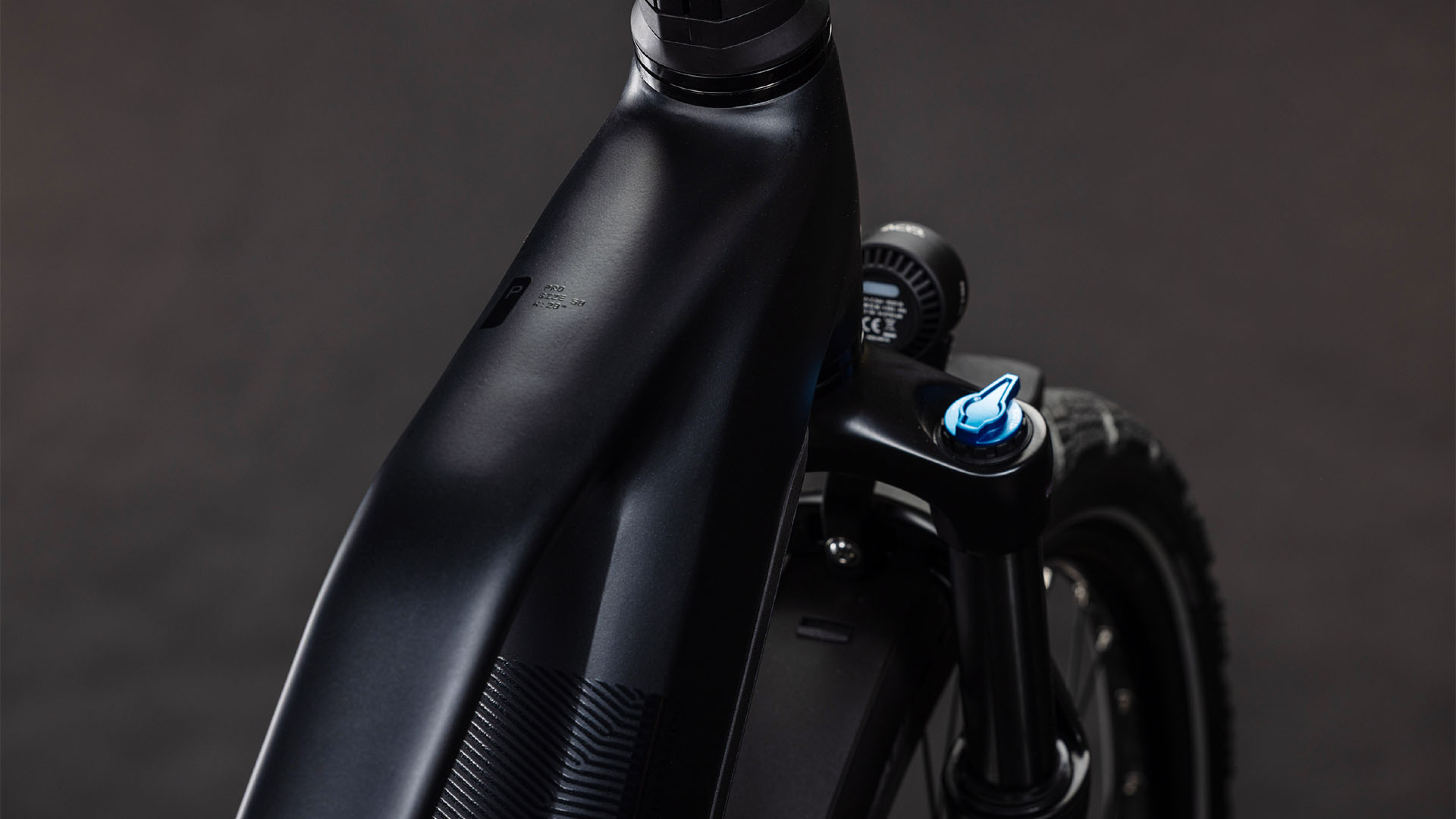 Cube Kathmandu Hybrid Pro 800 Trapèze coal´n´black (2026)