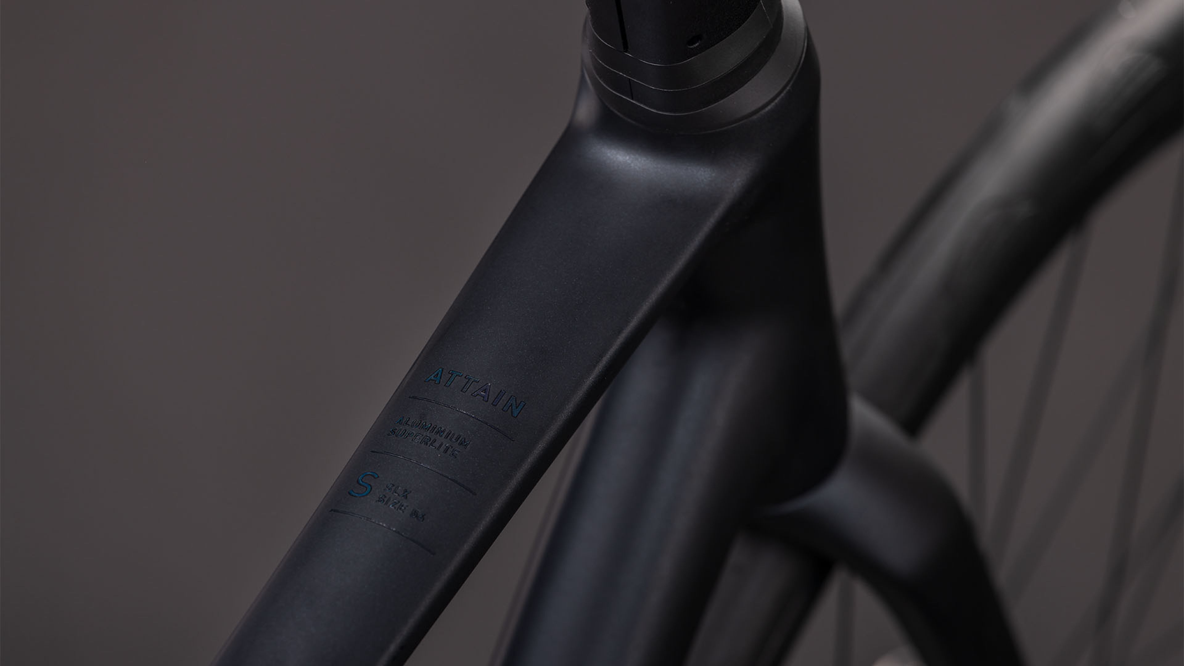 Cube Attain SLX coal´n´prism (2026)