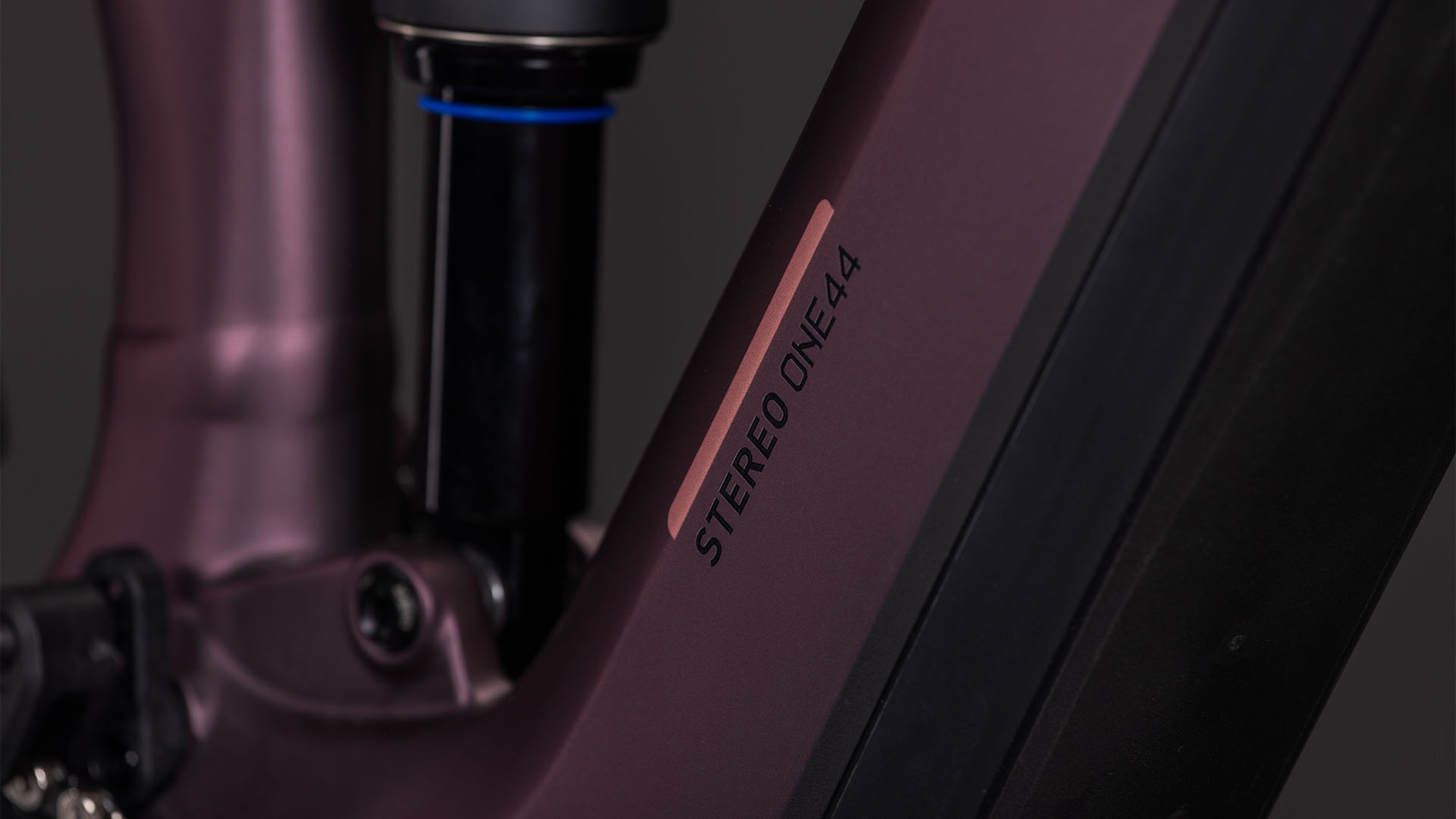 Cube Stereo Hybrid ONE44 Pro shiftblush´n´raisin (2026)