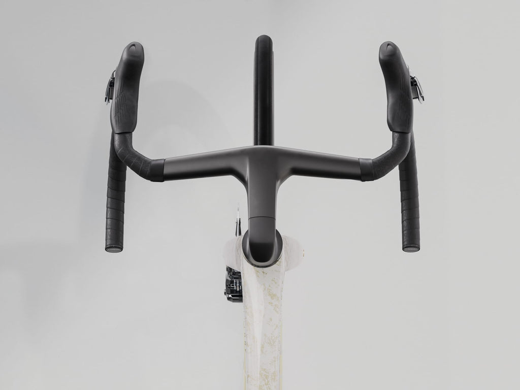 MADONE SLR7 8 GEN - Era White - TREK