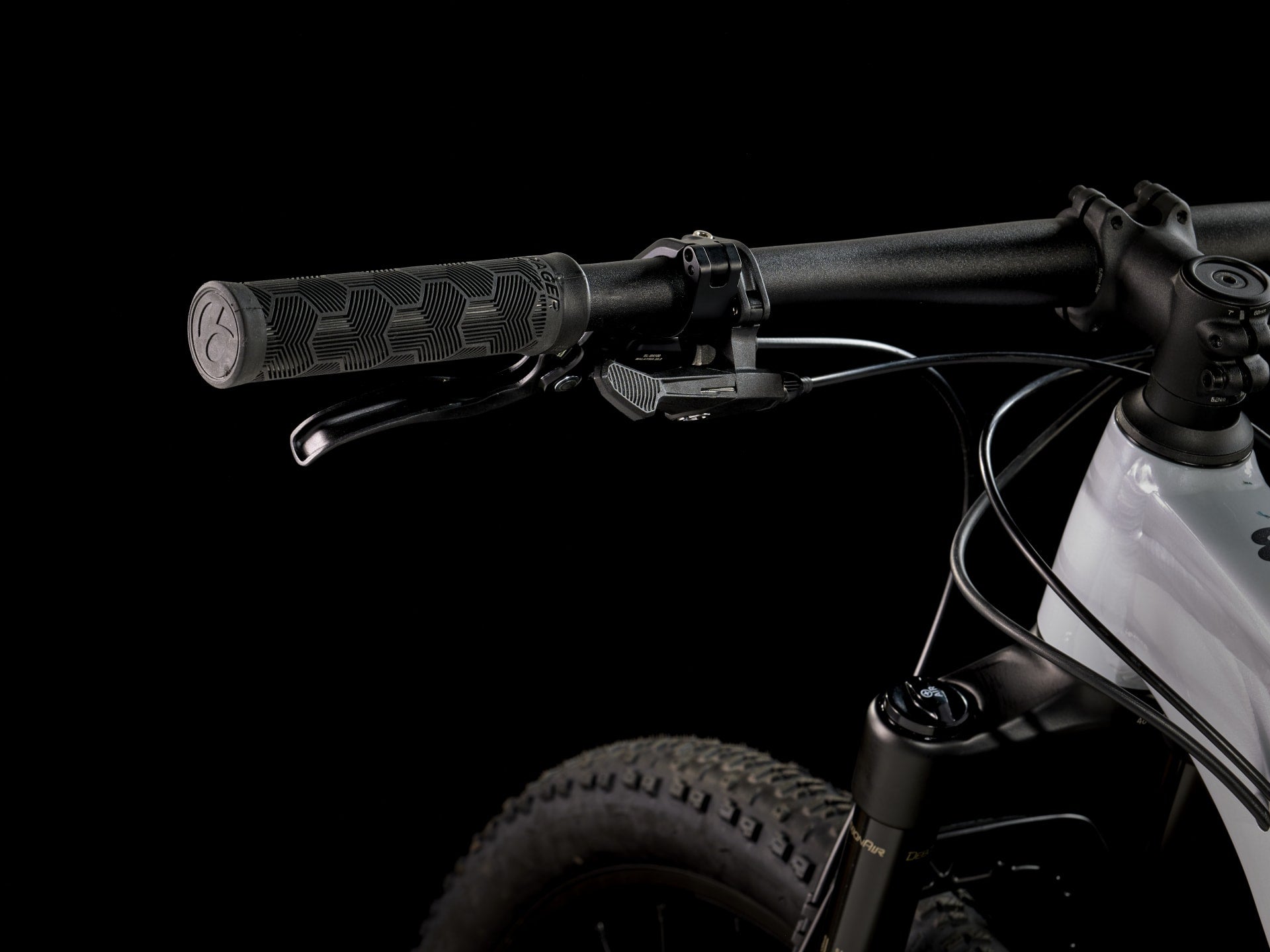 VTT PROCALIBER 8 - TREK