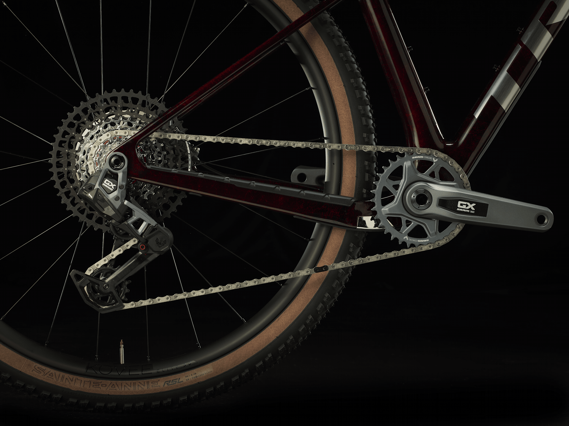 VTT PROCALIBER 9.7 3e gén. - Carbon Red Smoke - TREK