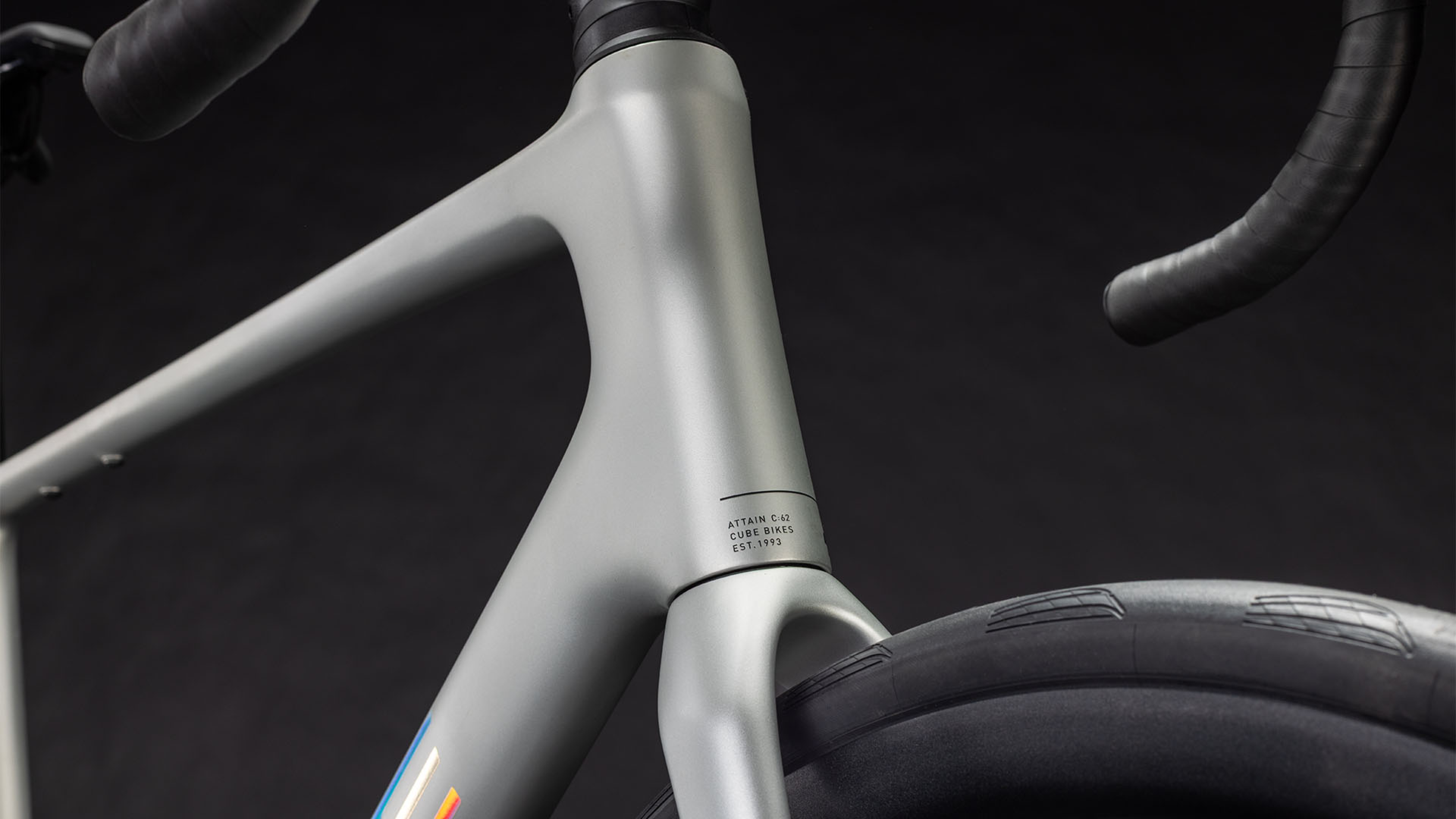 Cube Attain C:62 SLX  gris élégant´n´prism (2026)