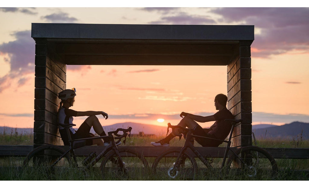 Attain RACE - Night´n´black - CUBE