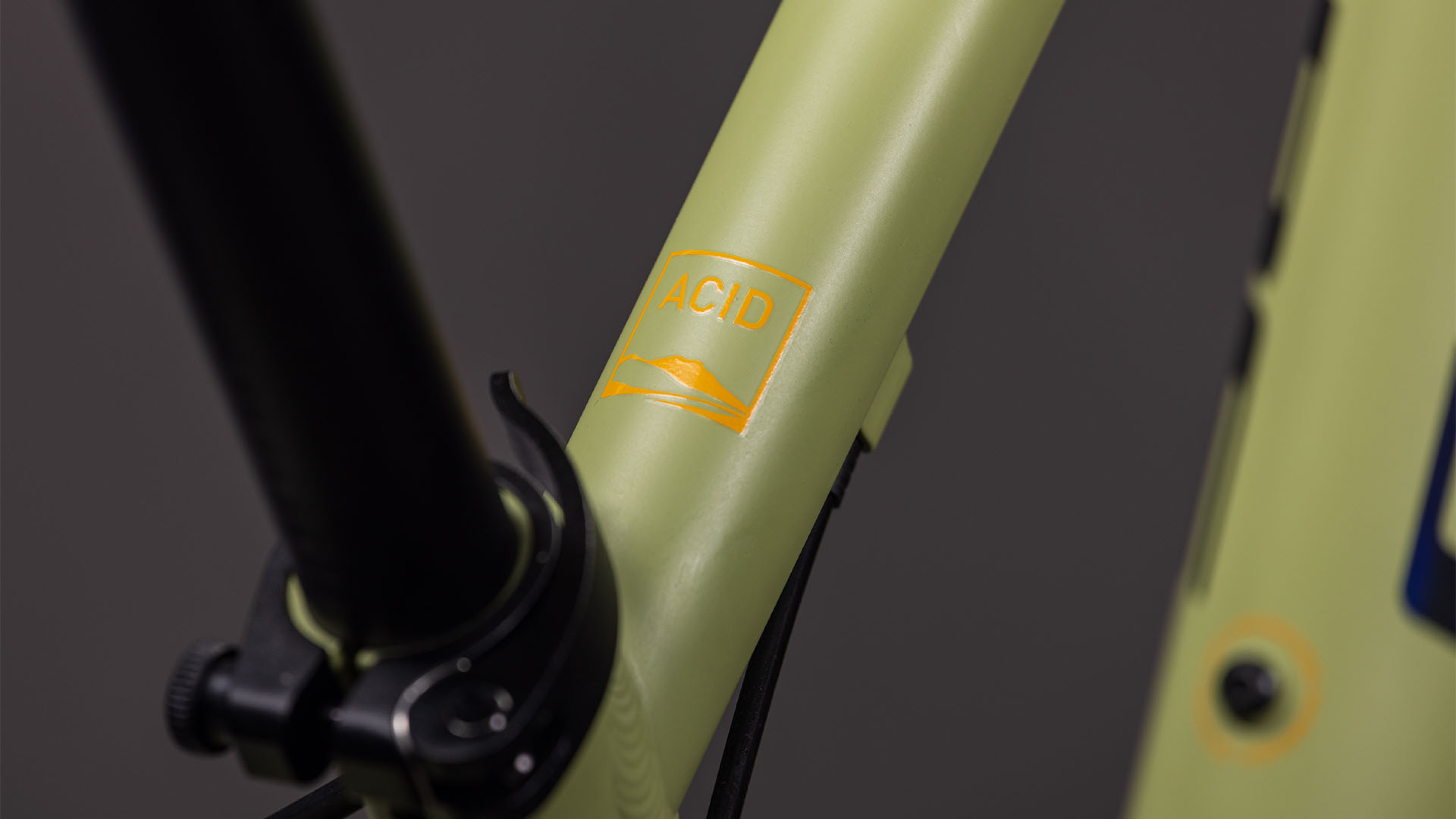 Cube Acid 240 FE  lightolive´n´orange (2026)