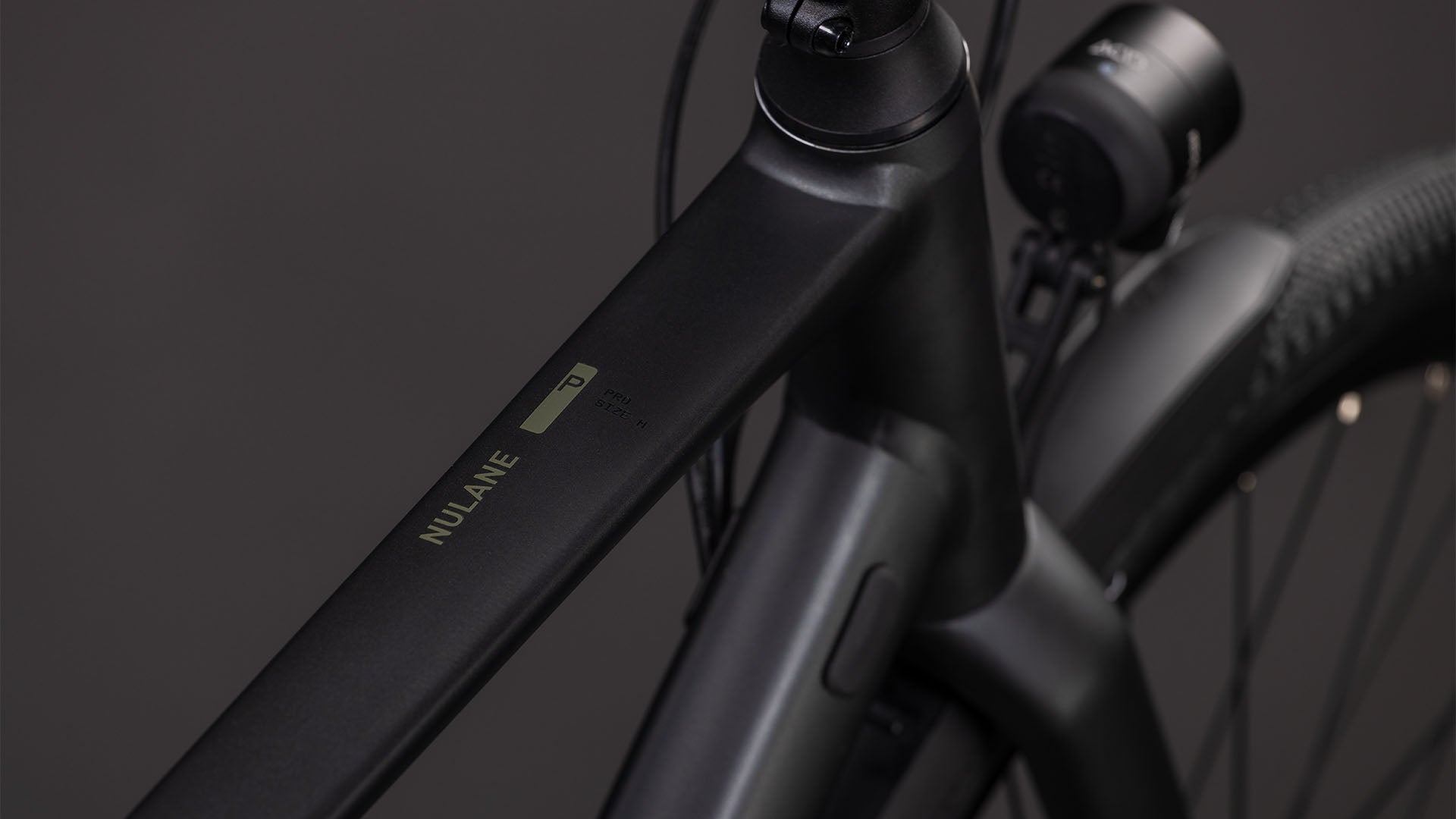 Cube Nulane Pro FE gris´n´chrome (2026)