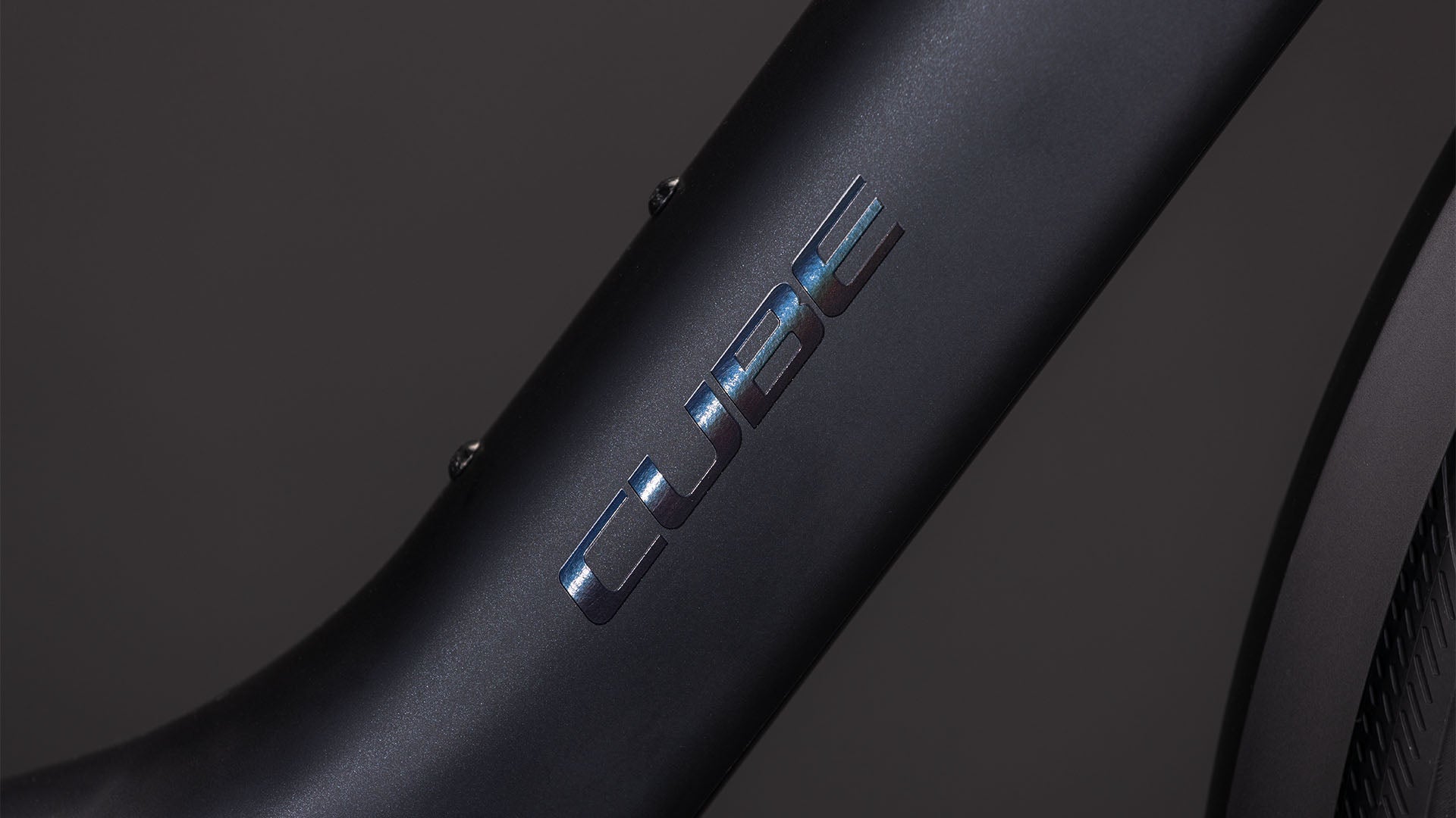 Cube Editor Hybrid Pro 400X FE charbon´n´prism (2026)