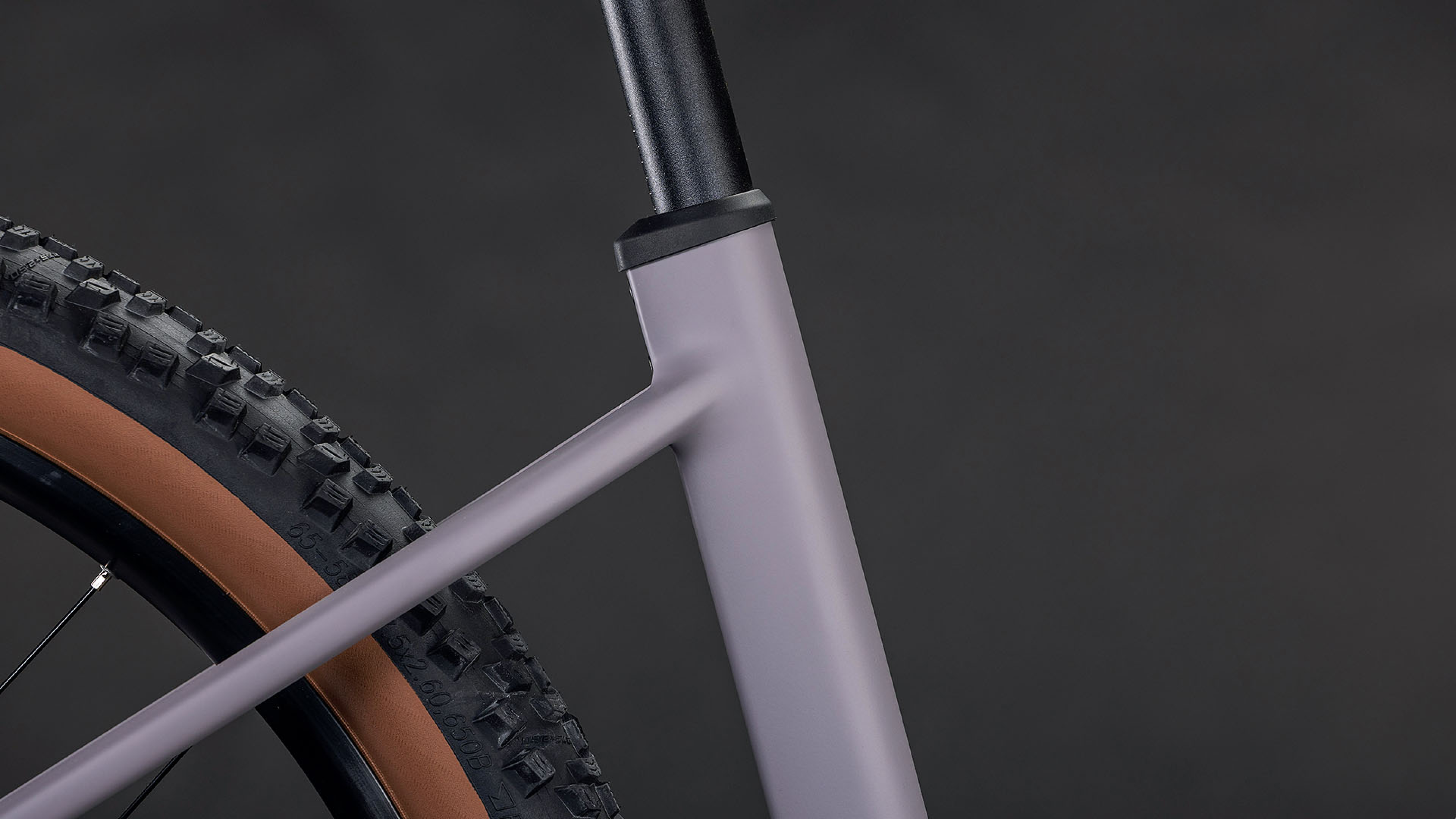 Cube Reaction Hybrid Performance 600 Easy Entry prunegris´n´black (2026)